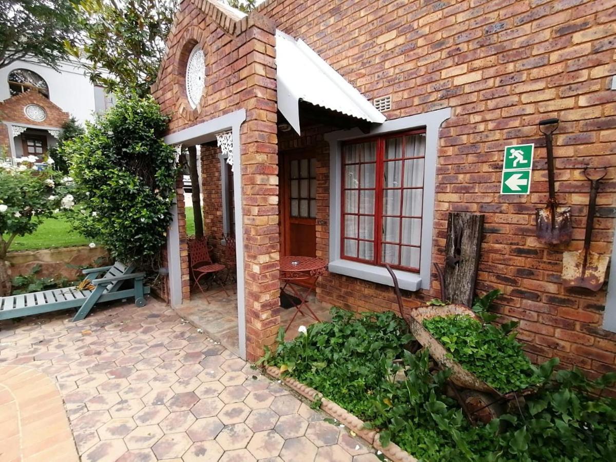 Van Dykshuis Guest House Heidelberg  Exterior photo